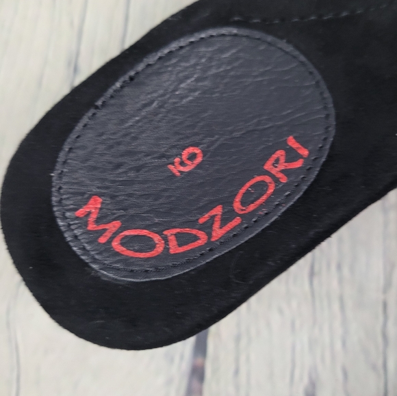 MODZORI | Zoey reversible metallic thong wedge slipon sandals - Picture 8 of 10